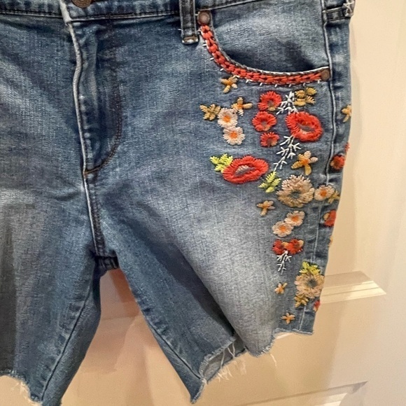 RARE FIND! JW CUT OFFS - Picture 3 of 5